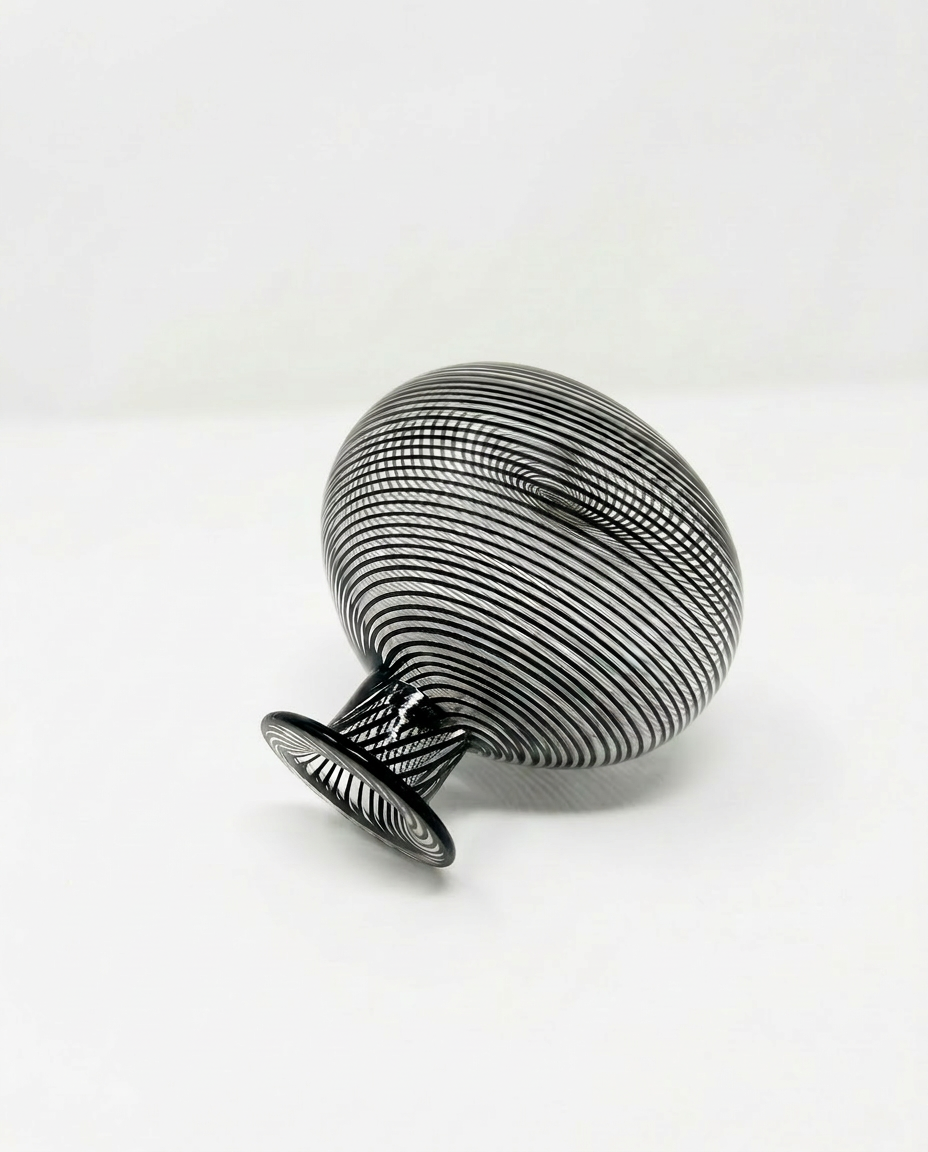 An Italian Murano Handblown Glass Perfume Bottle